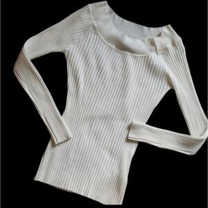 Nwot white ribbed thin sweater